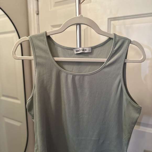 3-piece loungewear set pre-loved, EXCELLENT condition! - Picture 9 of 15